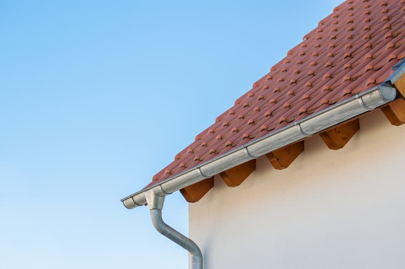 5 Reasons Why Professional Gutter Cleaning Is Essential for Home Maintenance